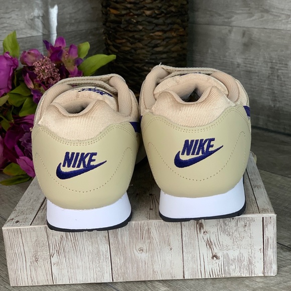 NIKE OUTBURST V - Picture 4 of 6